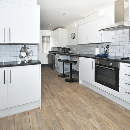 Townhouse @ Chiltern Place Newcastle Under Lyme Silverdale  Экстерьер фото