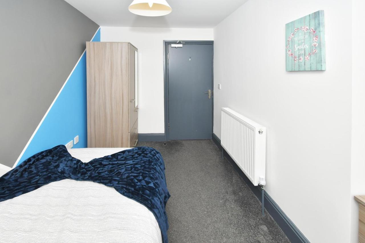 Townhouse @ Chiltern Place Newcastle Under Lyme Silverdale  Экстерьер фото