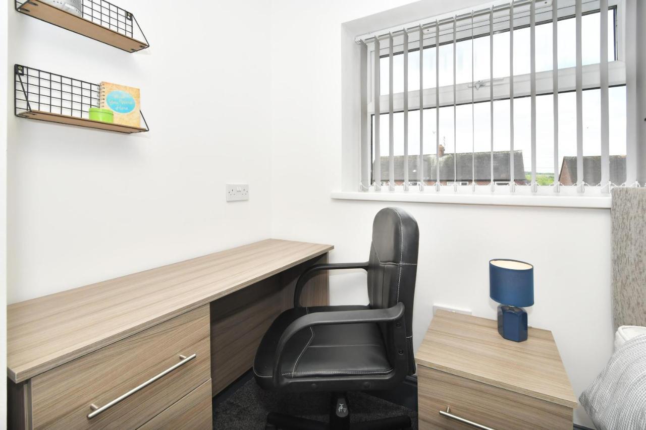 Townhouse @ Chiltern Place Newcastle Under Lyme Silverdale  Экстерьер фото