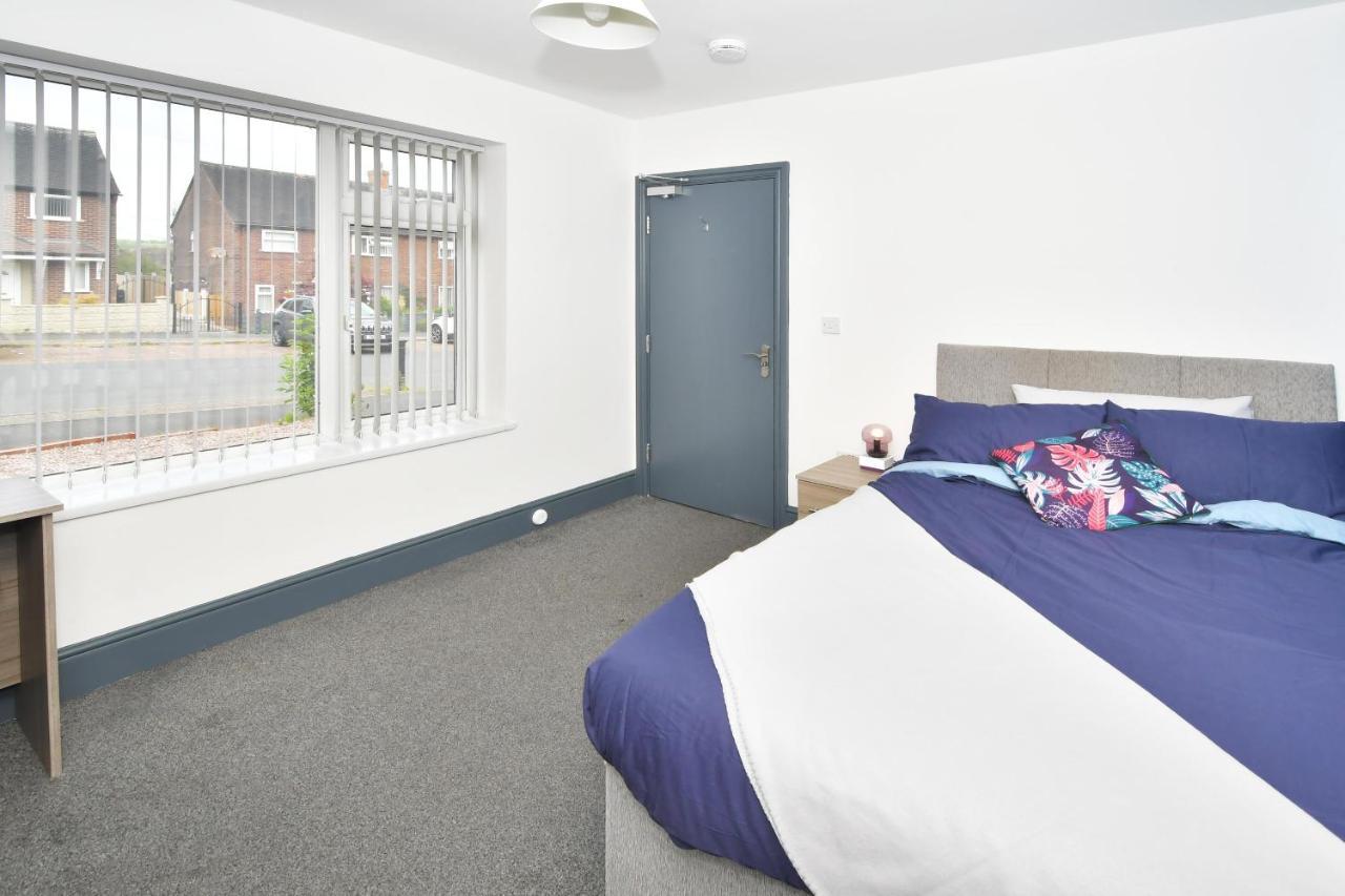 Townhouse @ Chiltern Place Newcastle Under Lyme Silverdale  Экстерьер фото